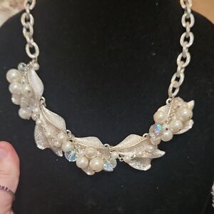 Vintage Silvertone Faux Pearl Necklace